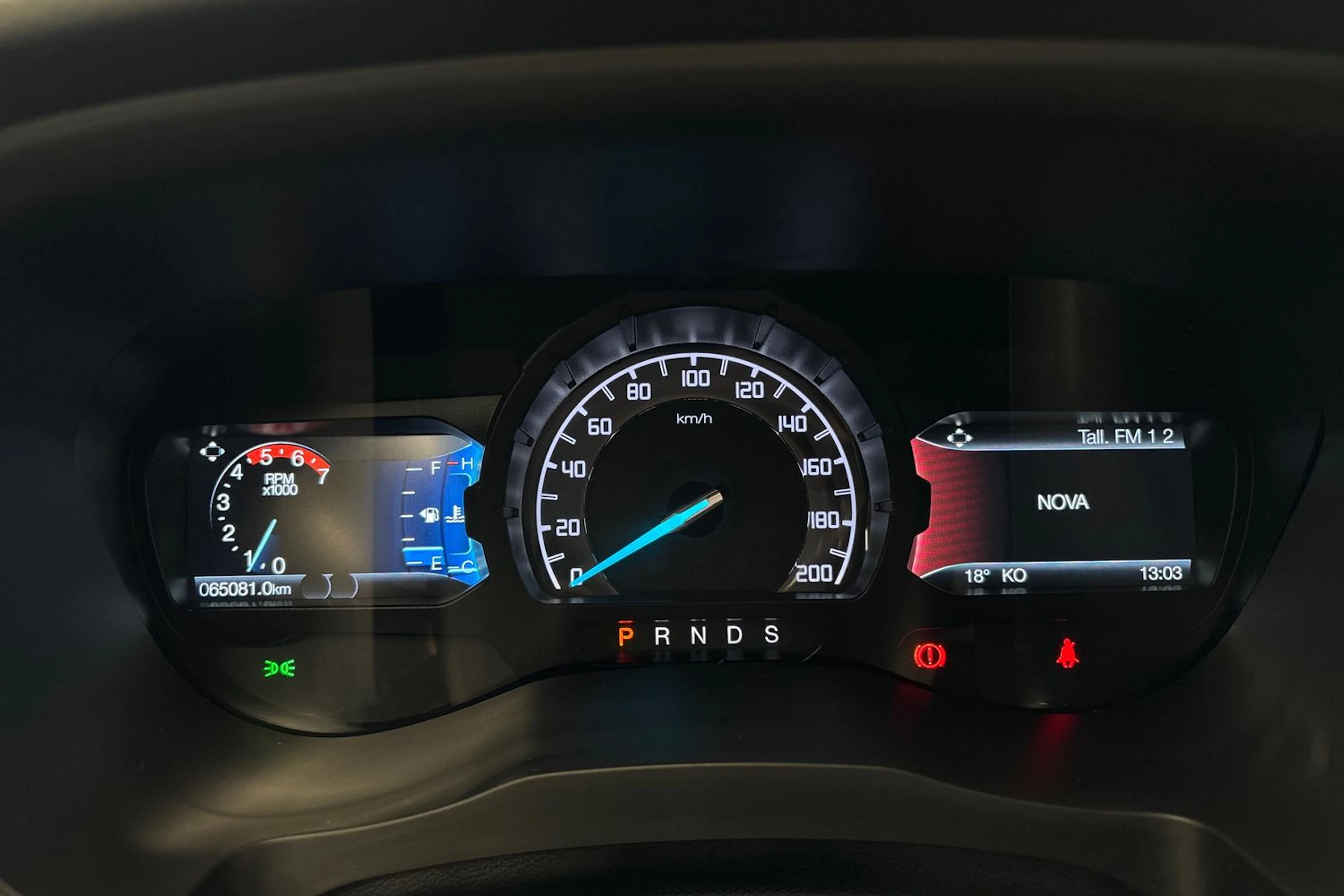 harmaa Ford Ranger 2022 kuva 10.