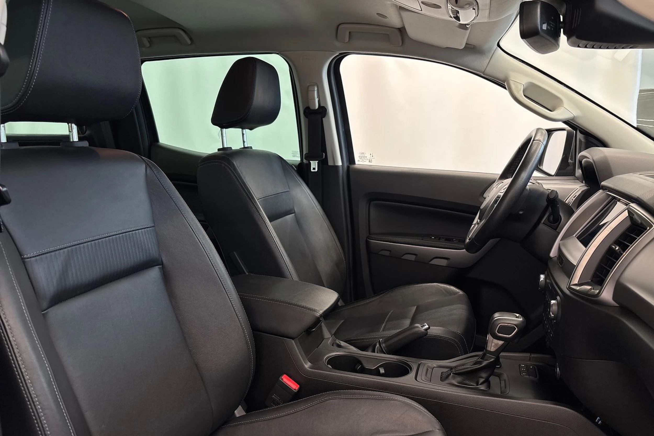 harmaa Ford Ranger 2022 kuva 20.