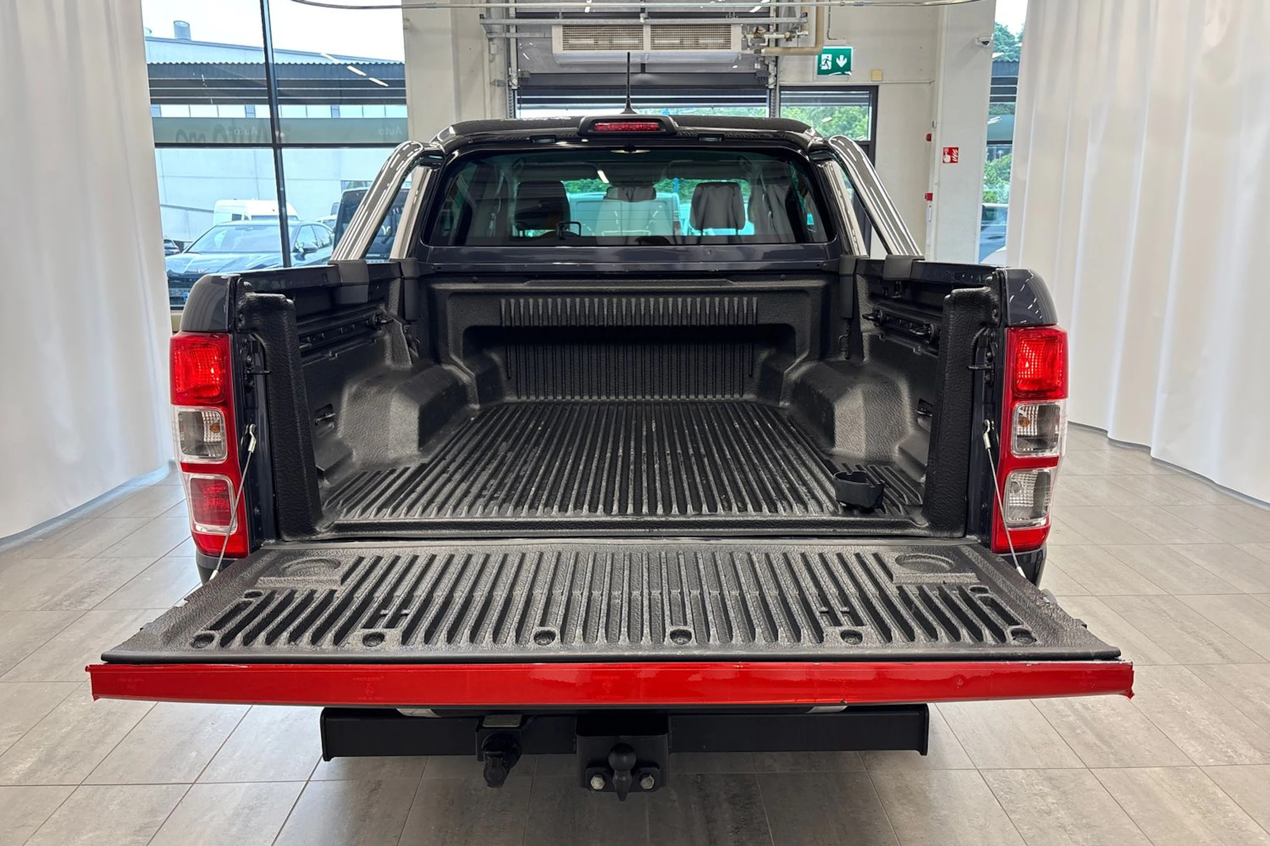 harmaa Ford Ranger 2022 kuva 23.