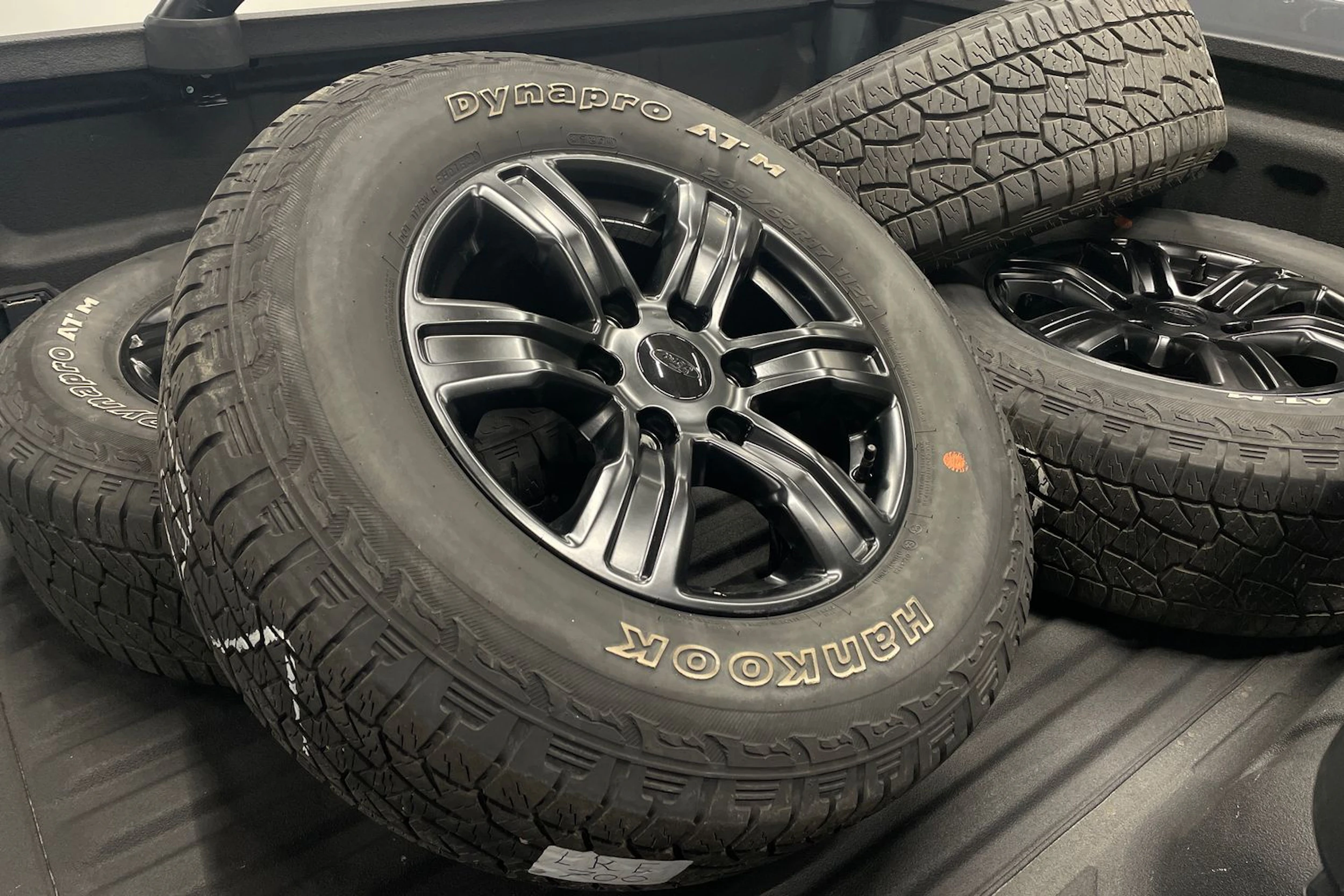harmaa Ford Ranger 2022 kuva 26.