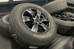 harmaa Ford Ranger 2022 kuva 26.