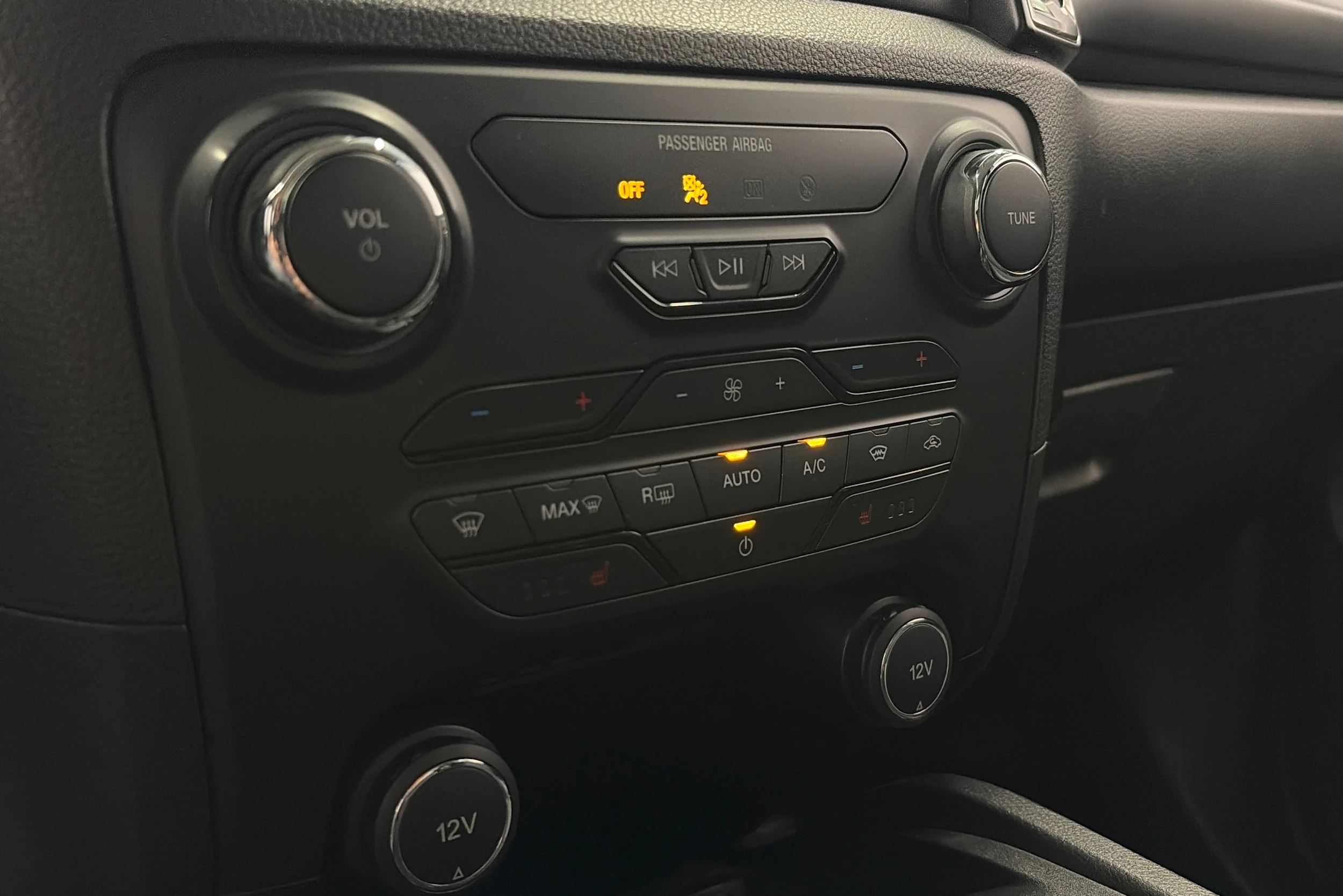 harmaa Ford Ranger 2022 kuva 16.