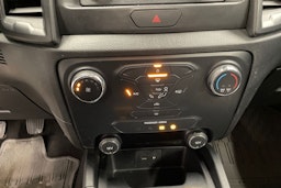 Musta Ford RANGER 2022 kuva 19.