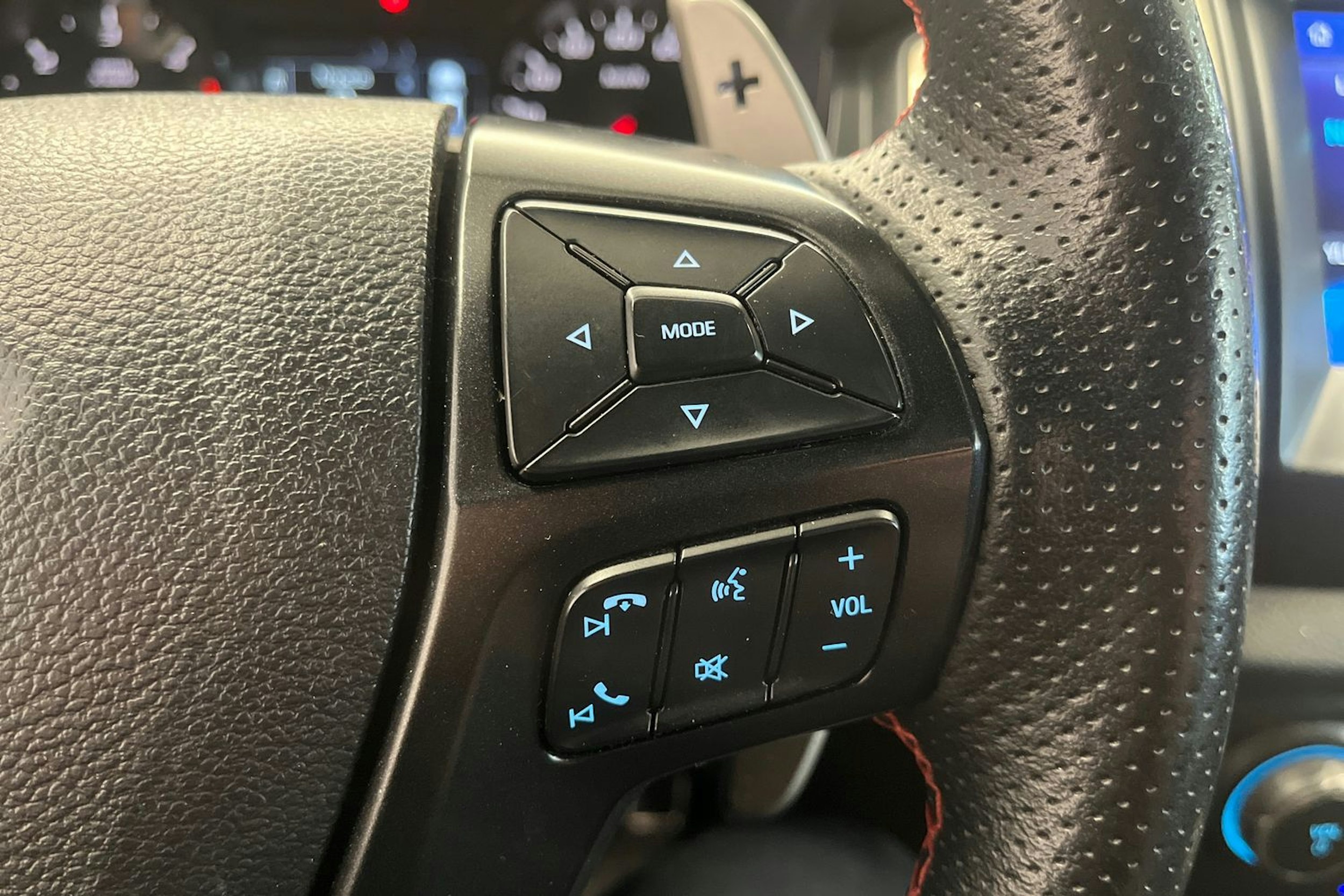harmaa Ford Ranger 2022 kuva 17.