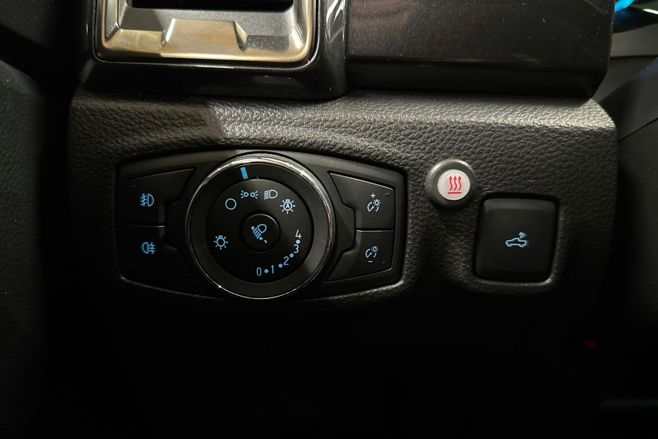 musta Ford Ranger 2022 kuva 18.