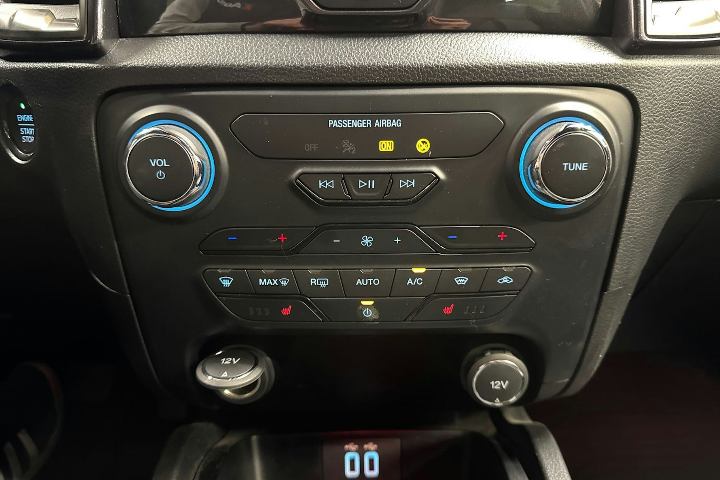 musta Ford Ranger 2022 kuva 27.