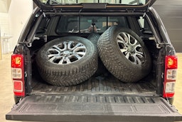 musta Ford Ranger 2022 kuva 31.