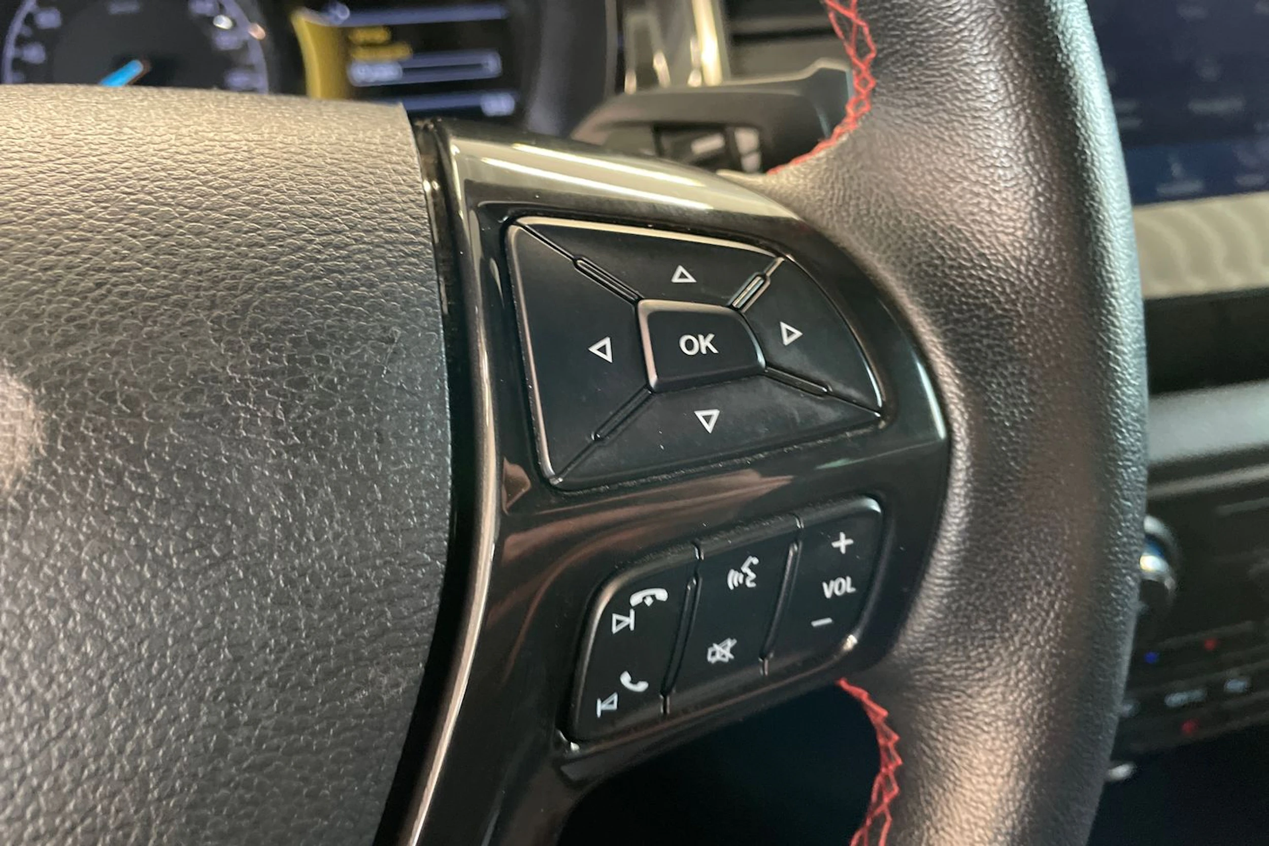 Punainen Ford RANGER 2022 kuva 16.