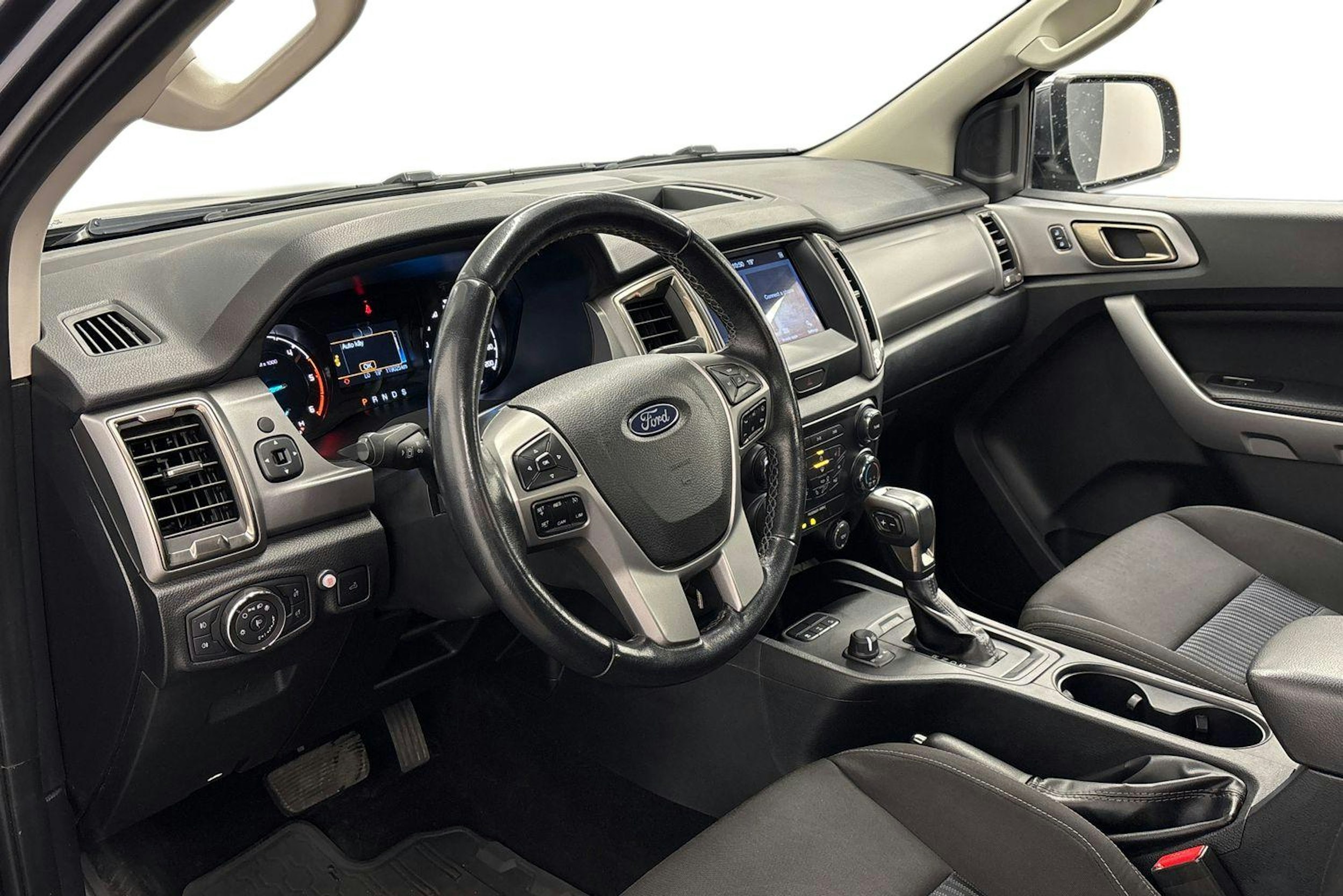 harmaa Ford Ranger 2022 kuva 7.