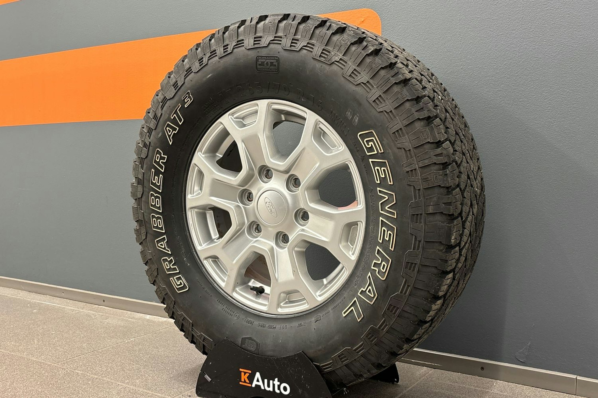 harmaa Ford Ranger 2022 kuva 13.