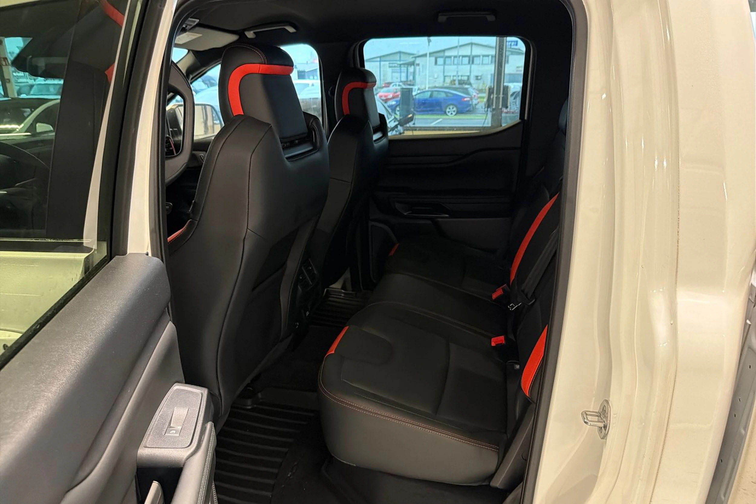 valkoinen Ford Ranger 2023 kuva 6.