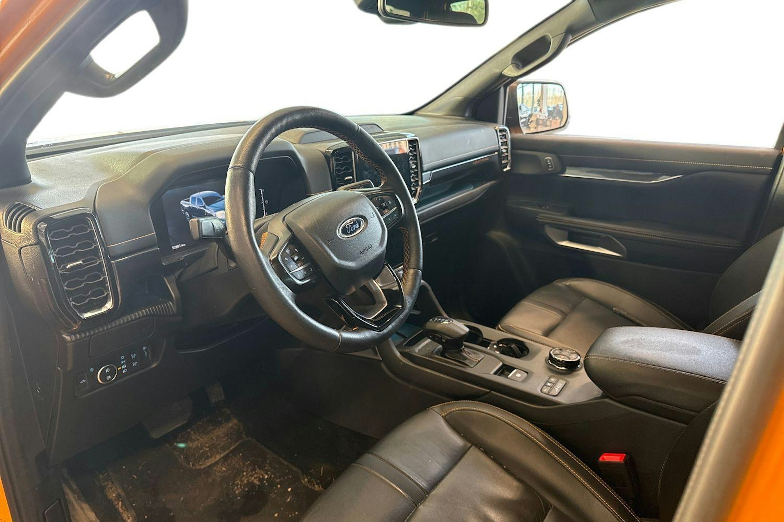 oranssi Ford Ranger 2023 kuva 3.