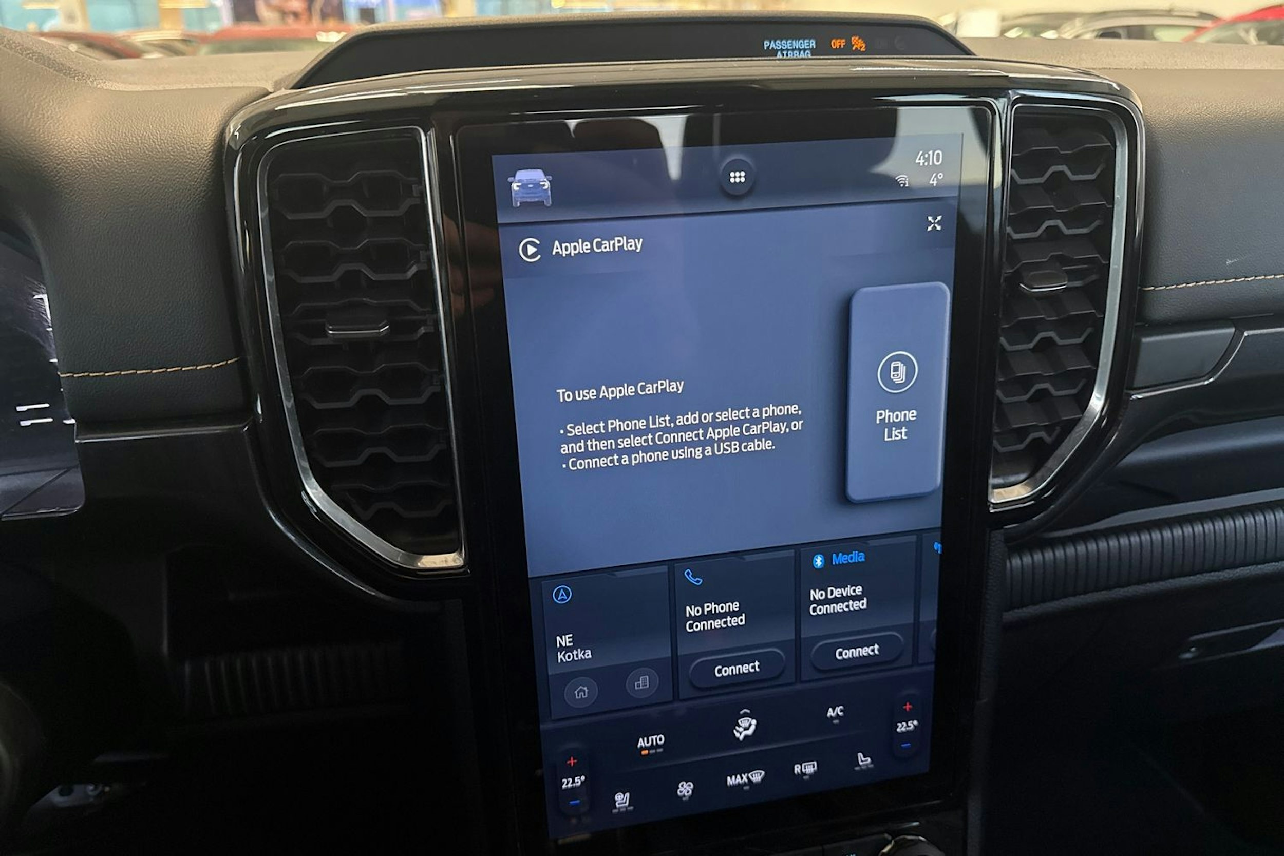 oranssi Ford Ranger 2023 kuva 19.