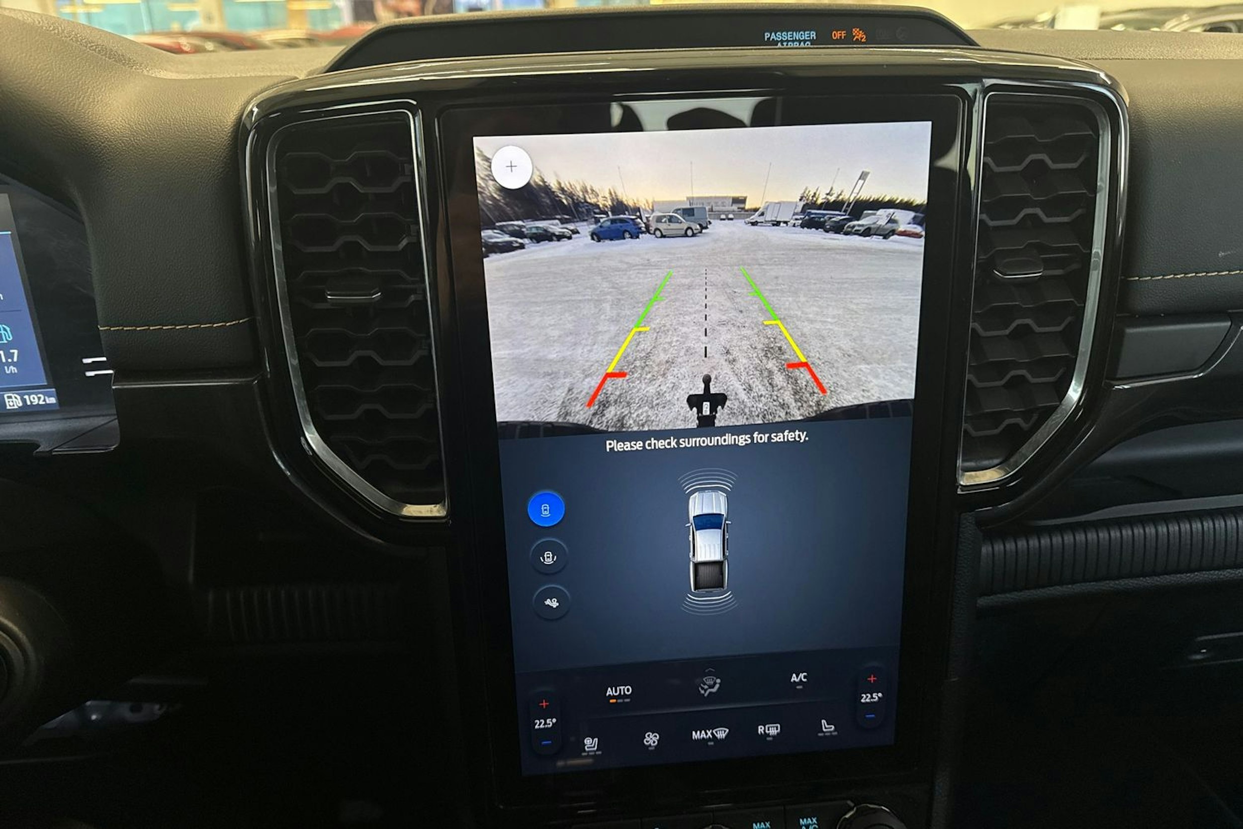 oranssi Ford Ranger 2023 kuva 21.