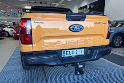 oranssi Ford Ranger 2023 kuva 23.