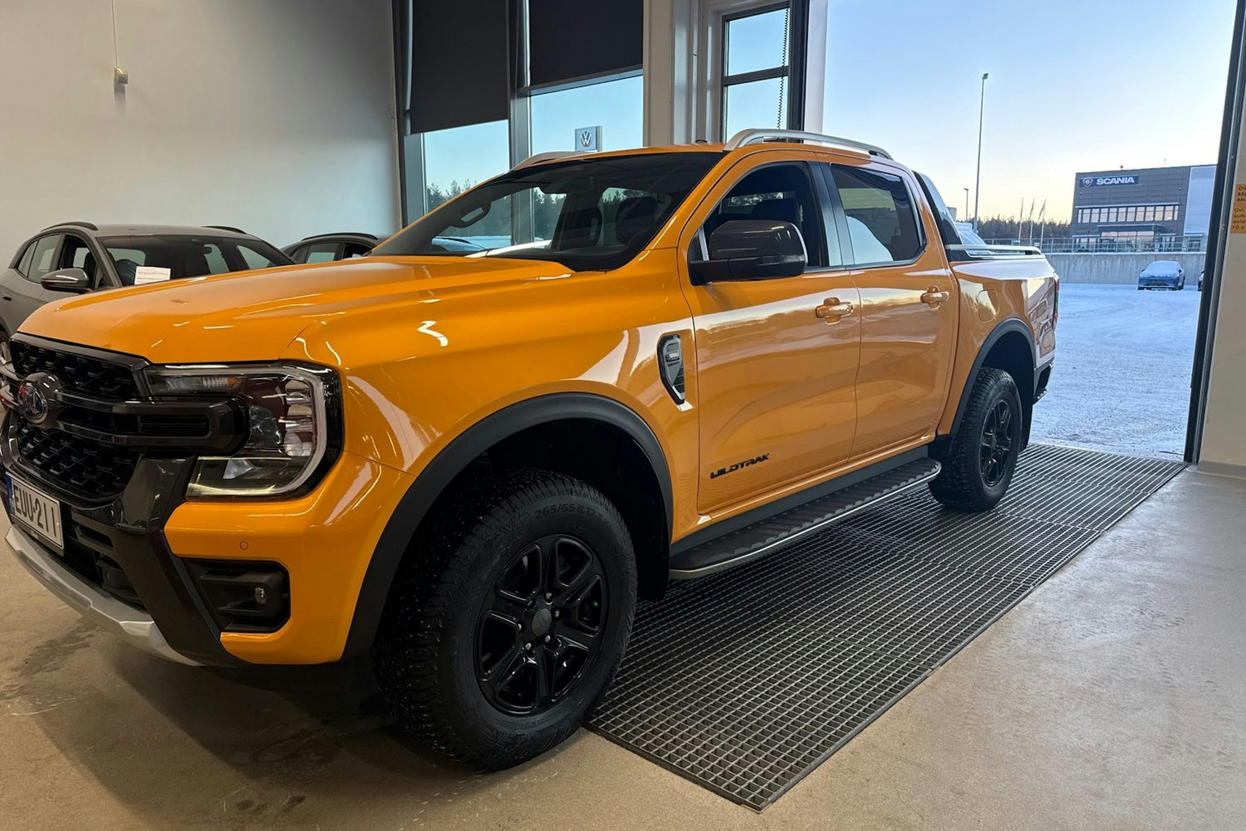 oranssi Ford Ranger 2023 kuva 25.