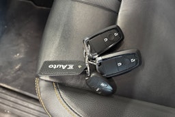 oranssi Ford Ranger 2023 kuva 27.