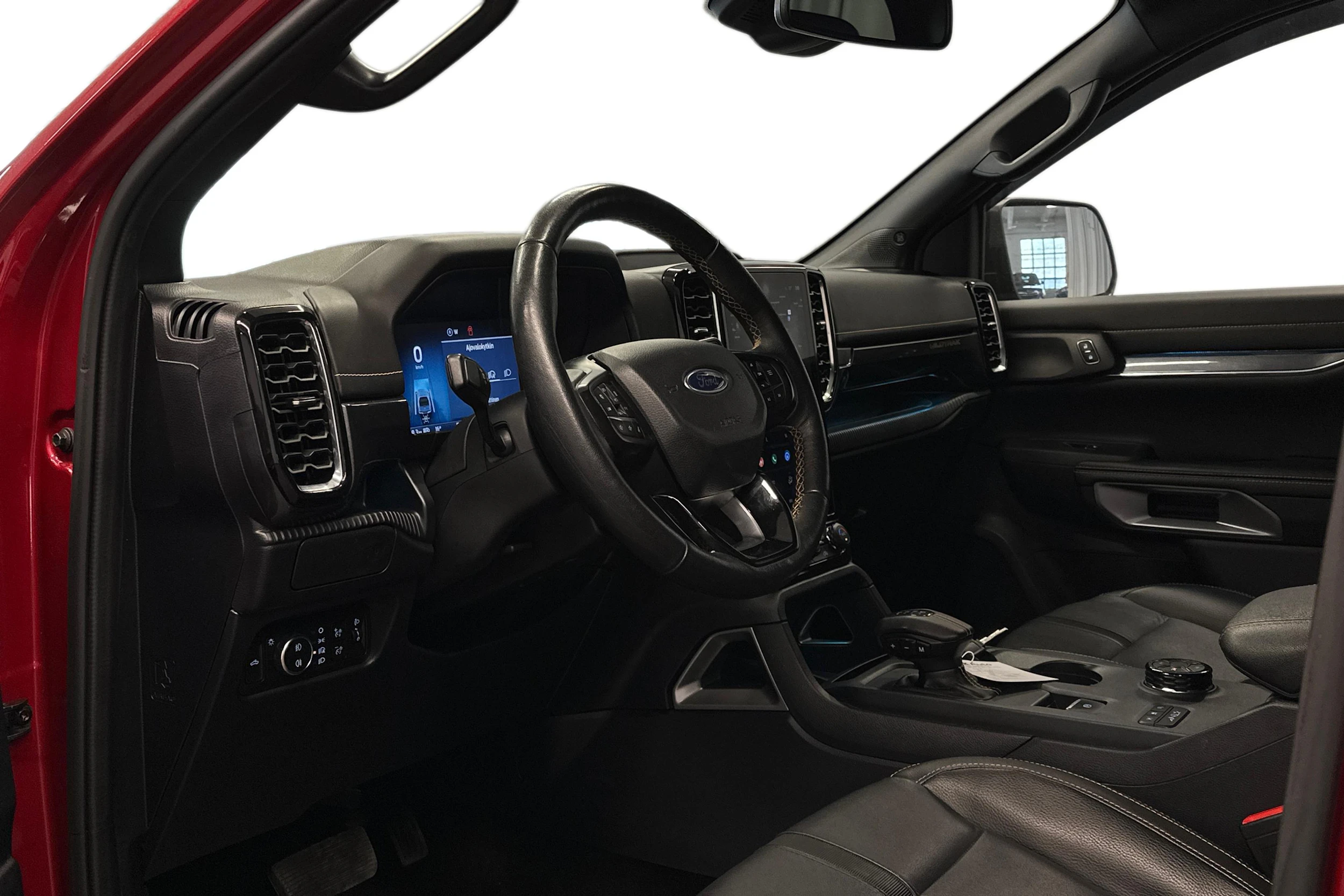 punainen Ford Ranger 2023 kuva 3.