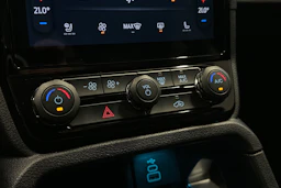 punainen Ford Ranger 2023 kuva 21.