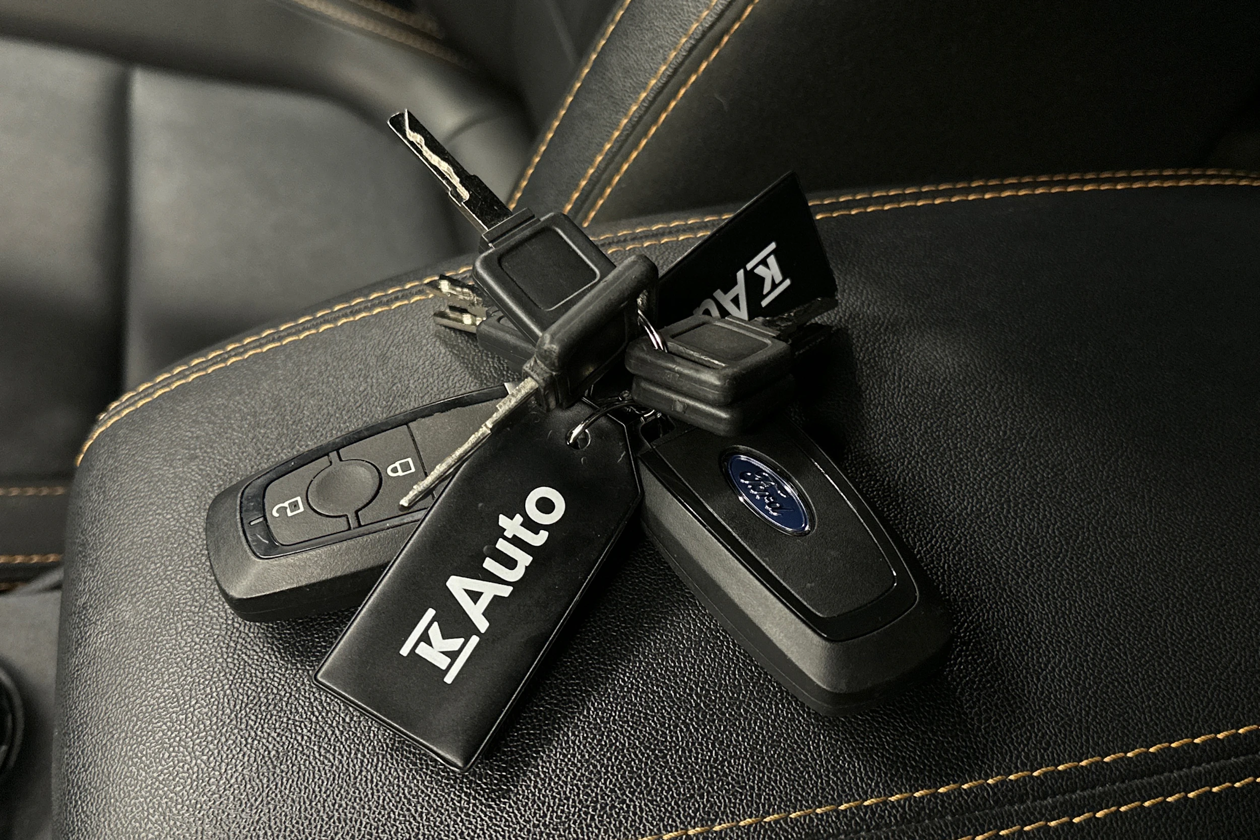 punainen Ford Ranger 2023 kuva 25.