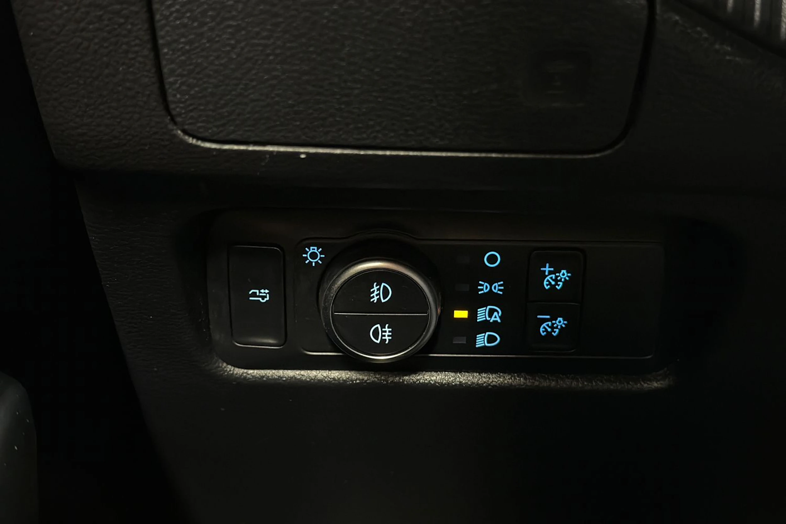 valkoinen Ford Ranger 2023 kuva 24.
