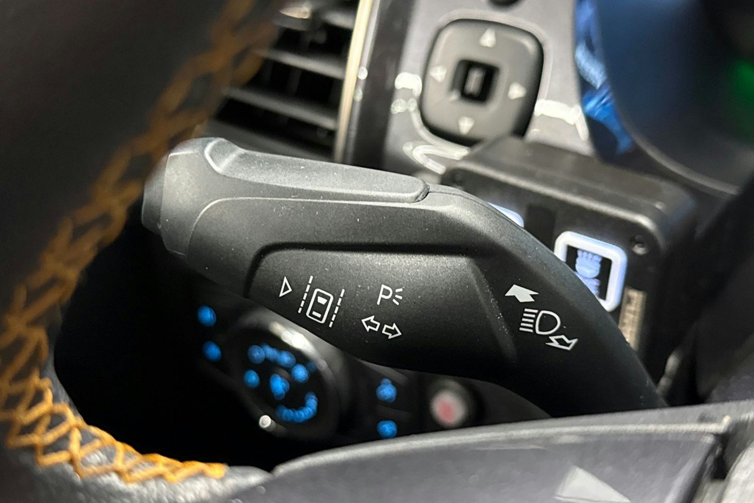 harmaa Ford Ranger 2023 kuva 19.