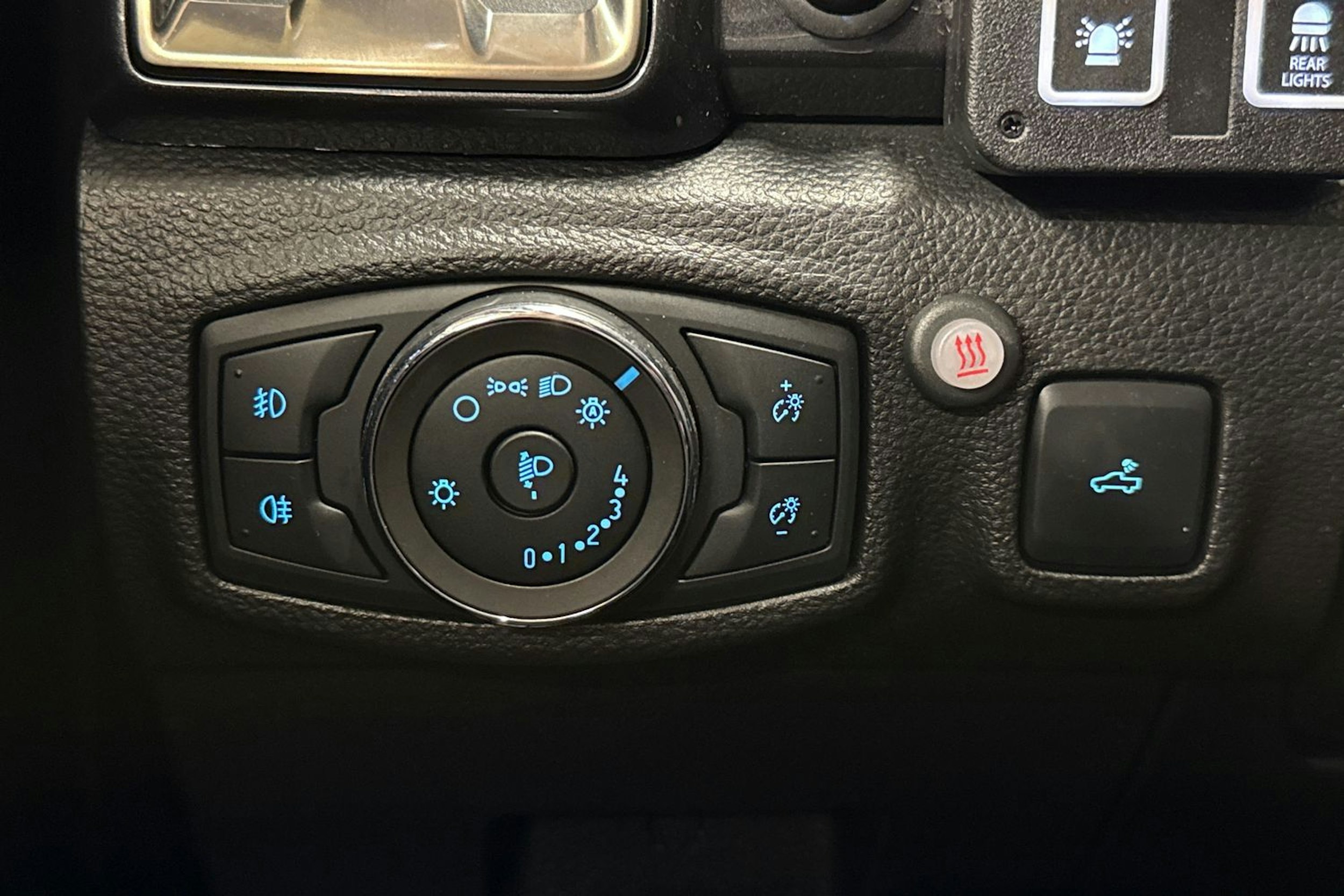 harmaa Ford Ranger 2023 kuva 21.