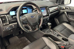 punainen Ford Ranger 2023 kuva 8.