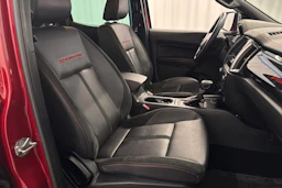 punainen Ford Ranger 2023 kuva 23.