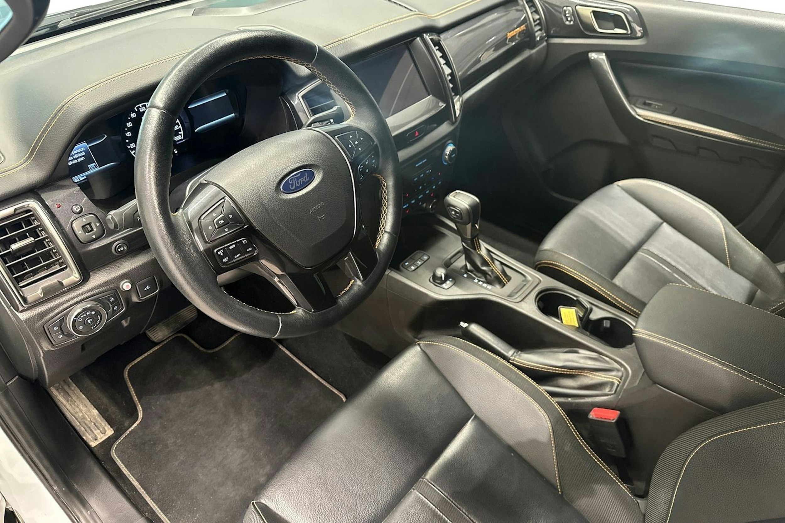 valkoinen Ford Ranger 2023 kuva 7.