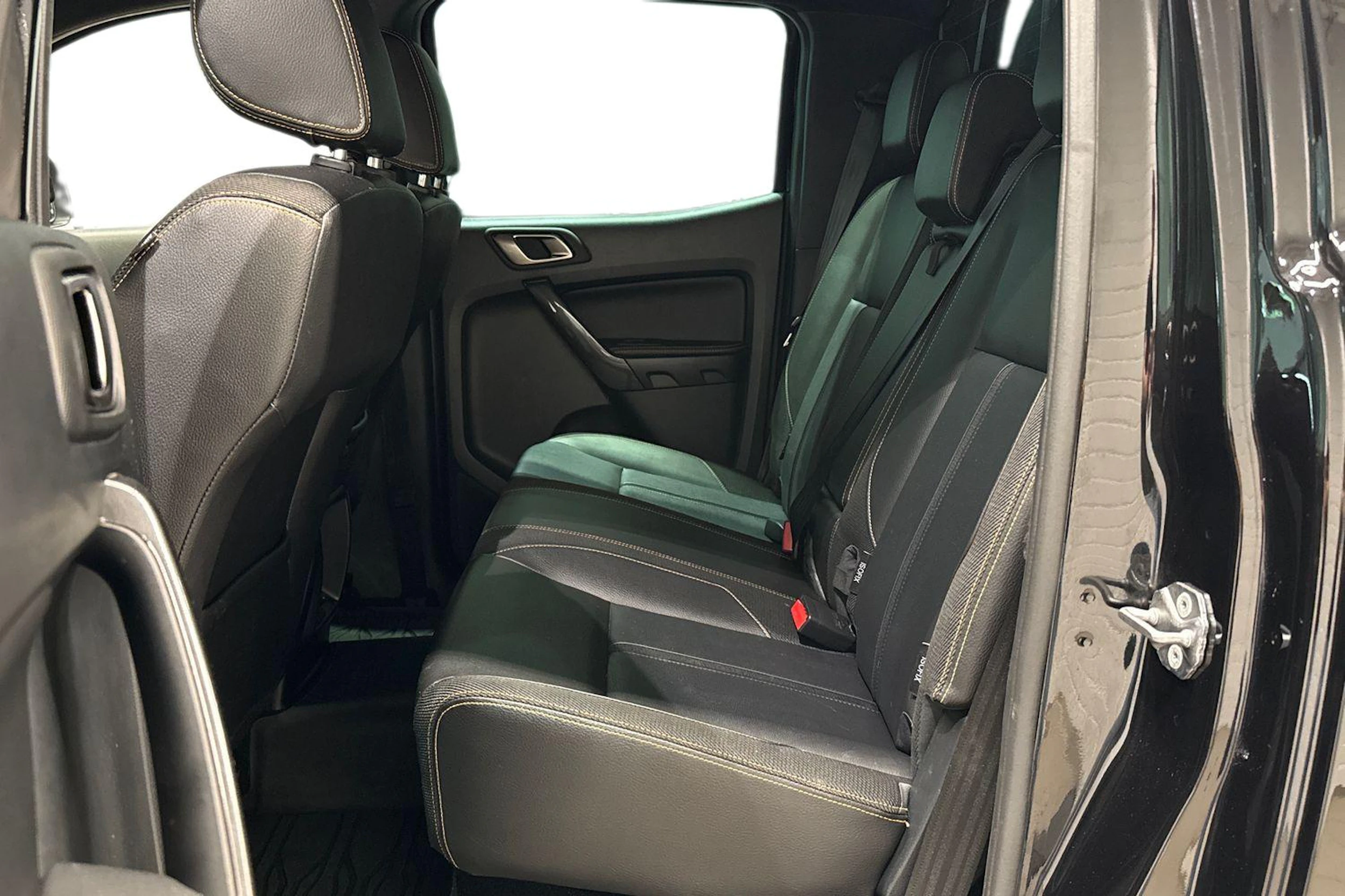 Musta Ford RANGER 2023 kuva 11.