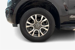 Musta Ford RANGER 2023 kuva 12.