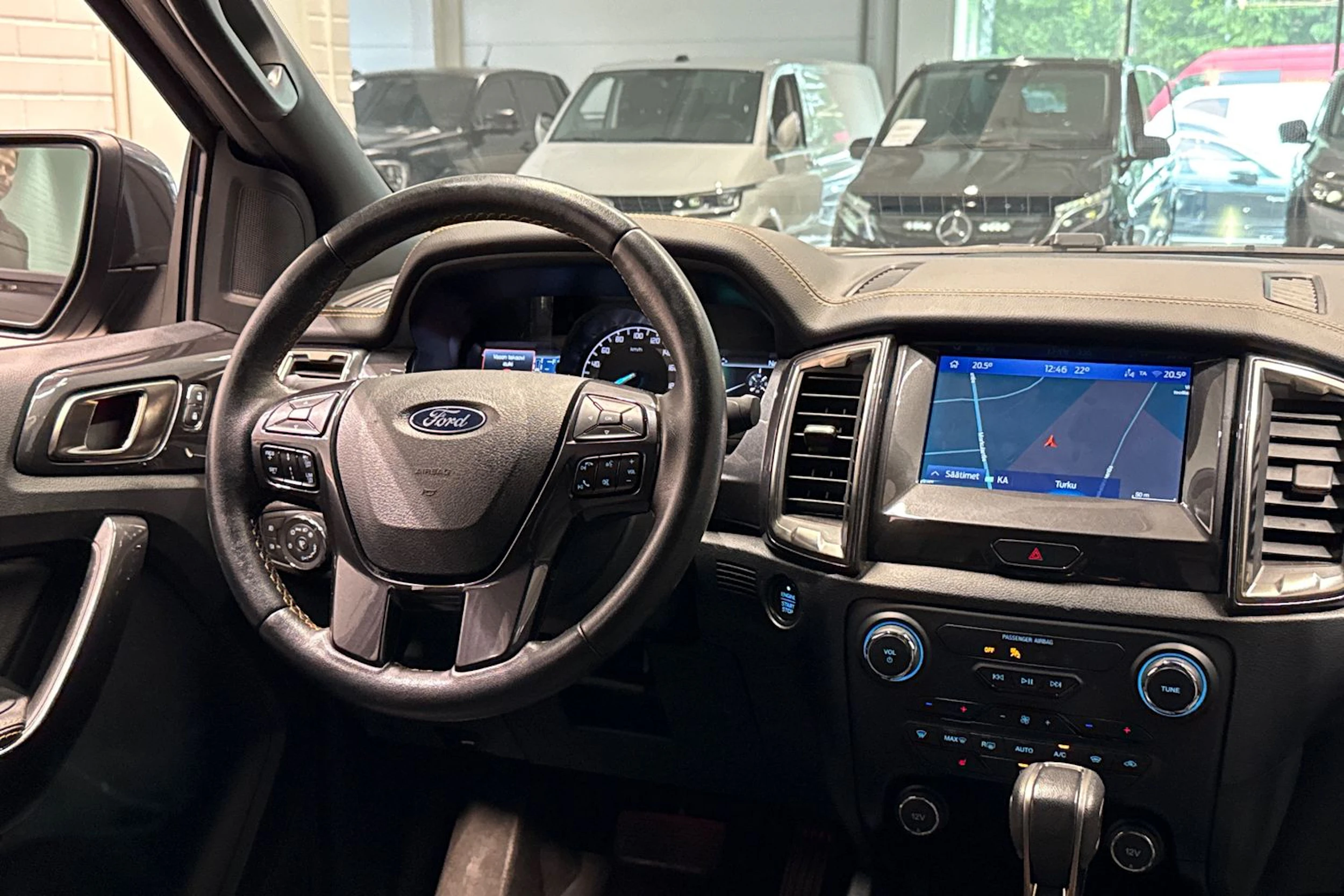 Musta Ford RANGER 2023 kuva 16.