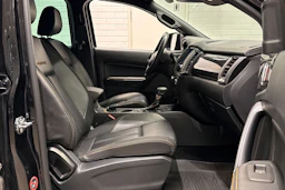 Musta Ford RANGER 2023 kuva 17.