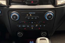 Musta Ford RANGER 2023 kuva 22.