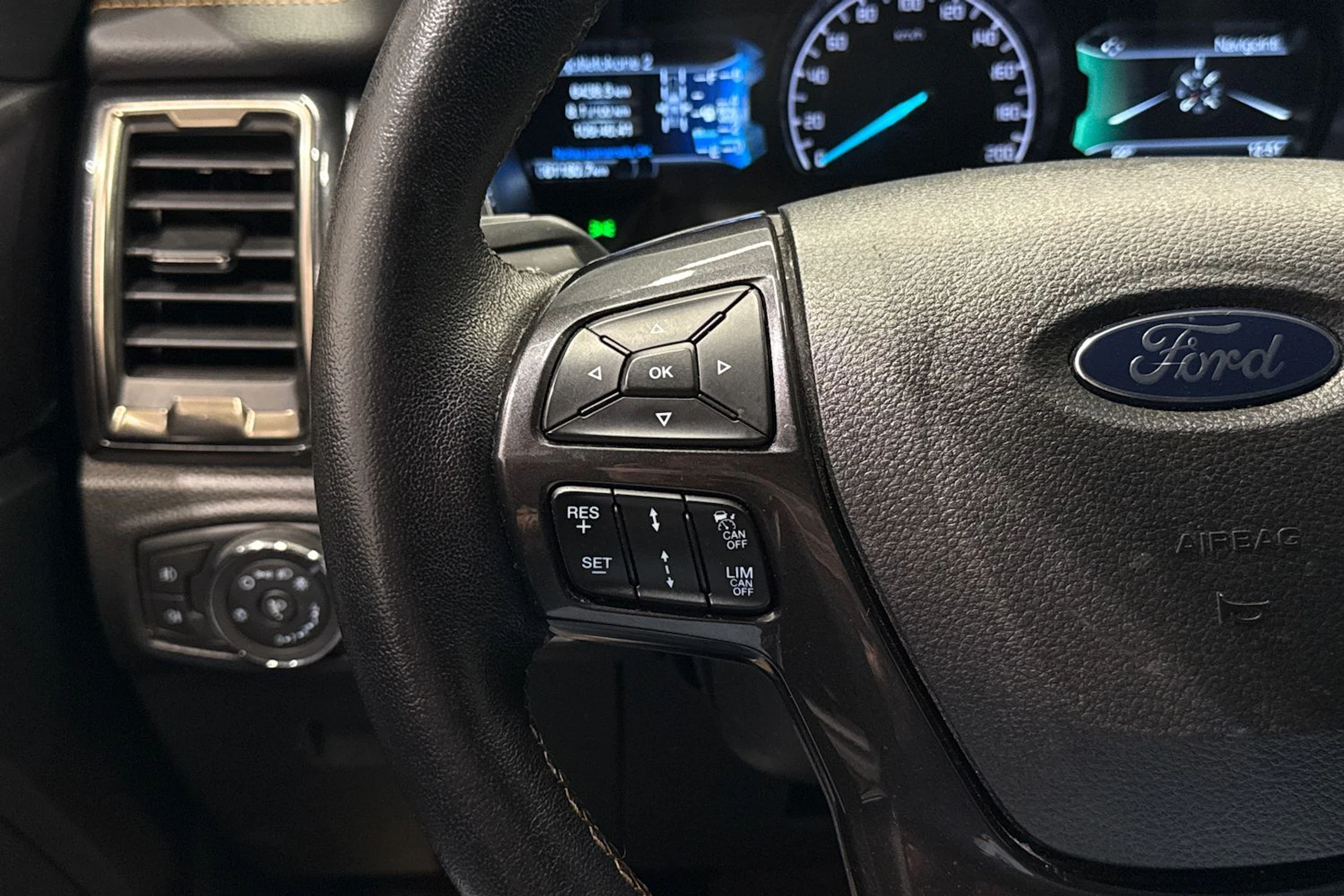 Musta Ford RANGER 2023 kuva 26.