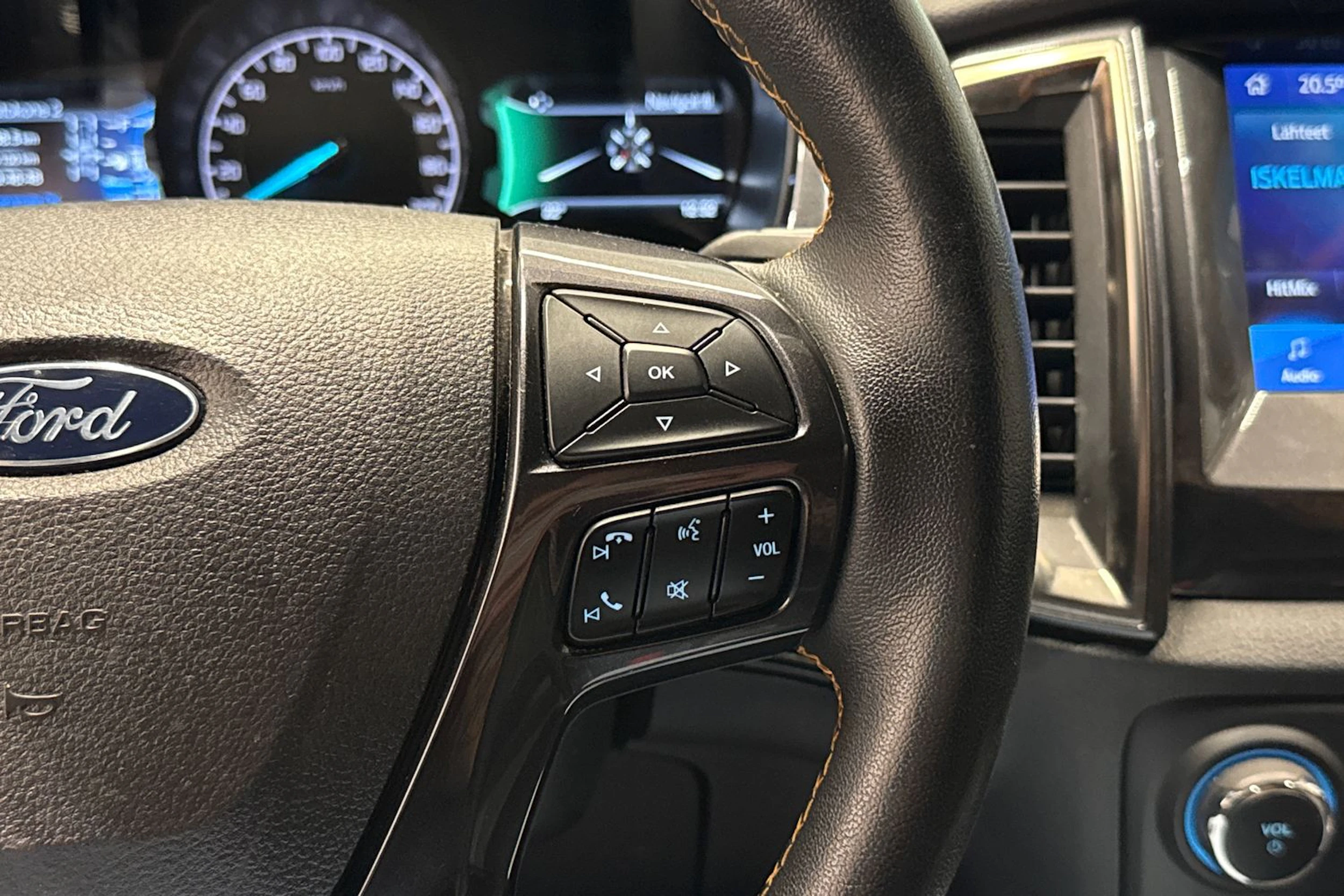 Musta Ford RANGER 2023 kuva 27.