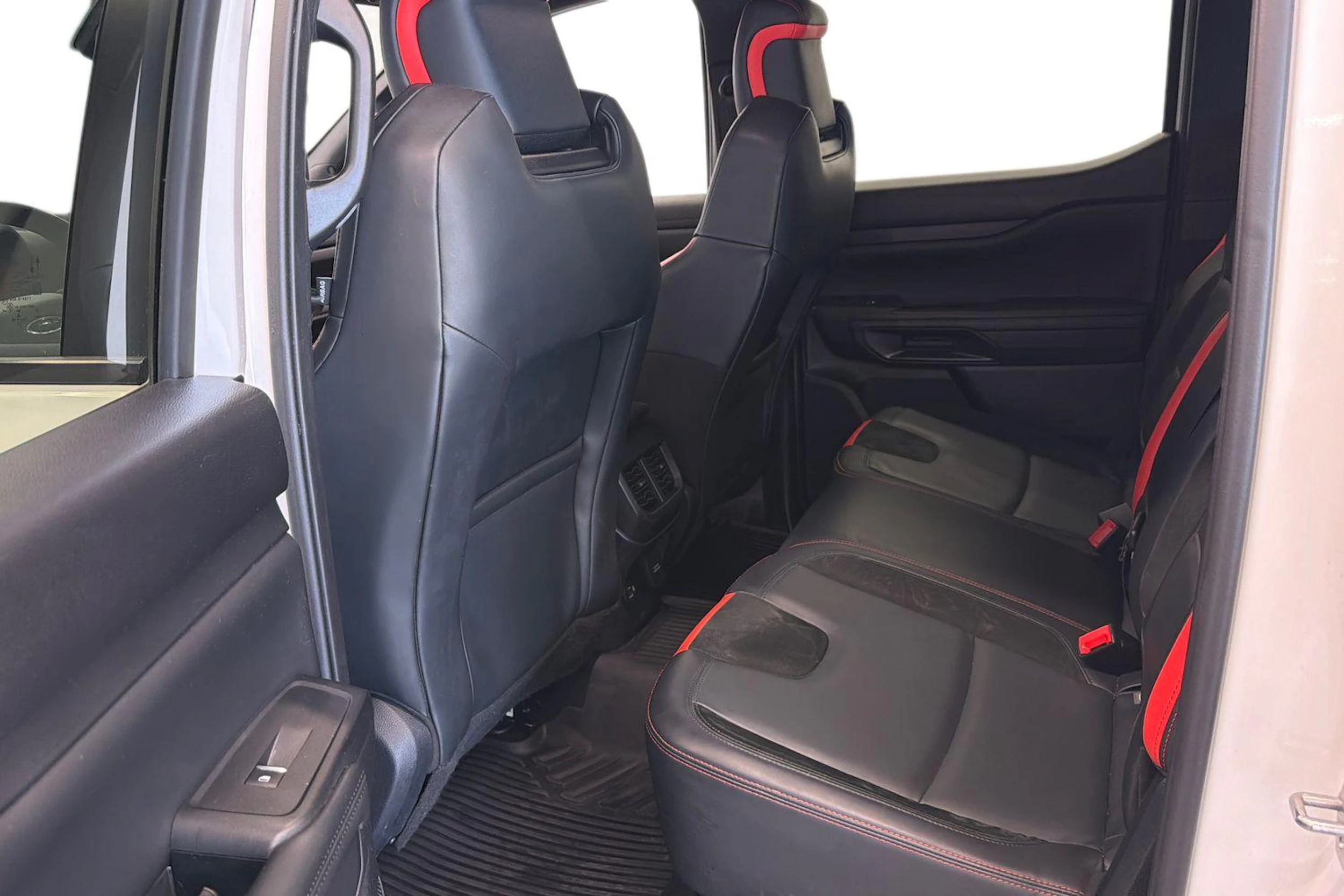 valkoinen Ford Ranger 2023 kuva 11.