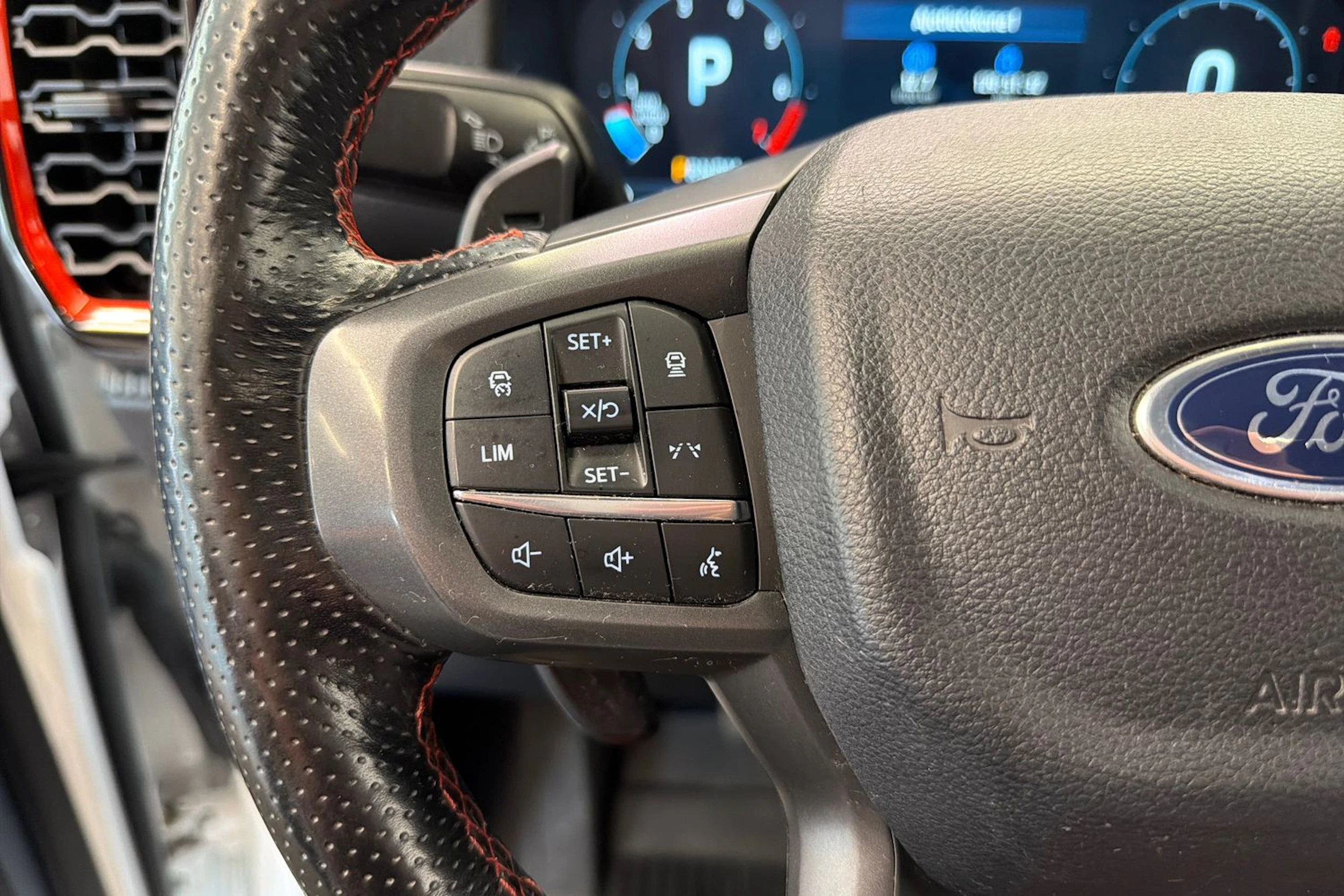 valkoinen Ford Ranger 2023 kuva 15.