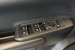valkoinen Ford Ranger 2023 kuva 24.