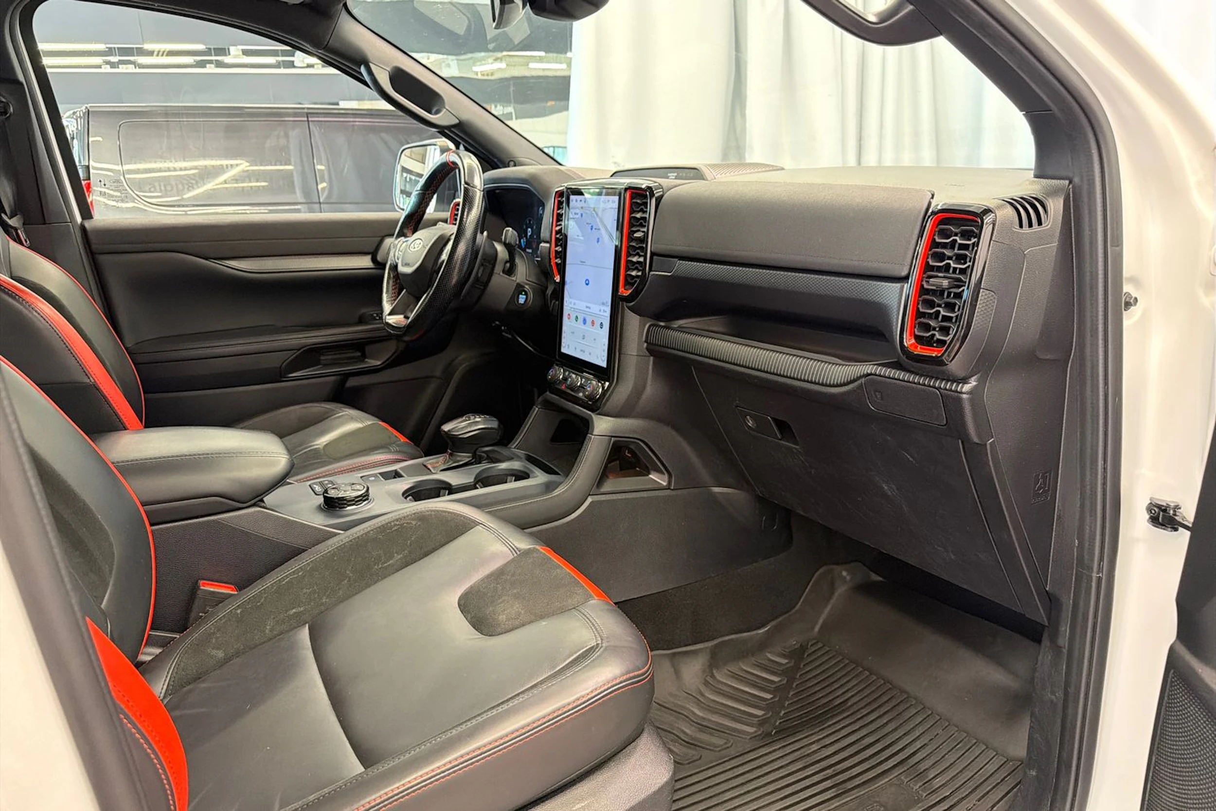 valkoinen Ford Ranger 2023 kuva 30.
