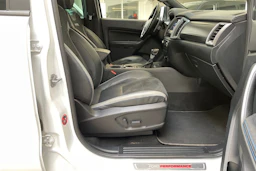 valkoinen Ford Ranger 2023 kuva 13.