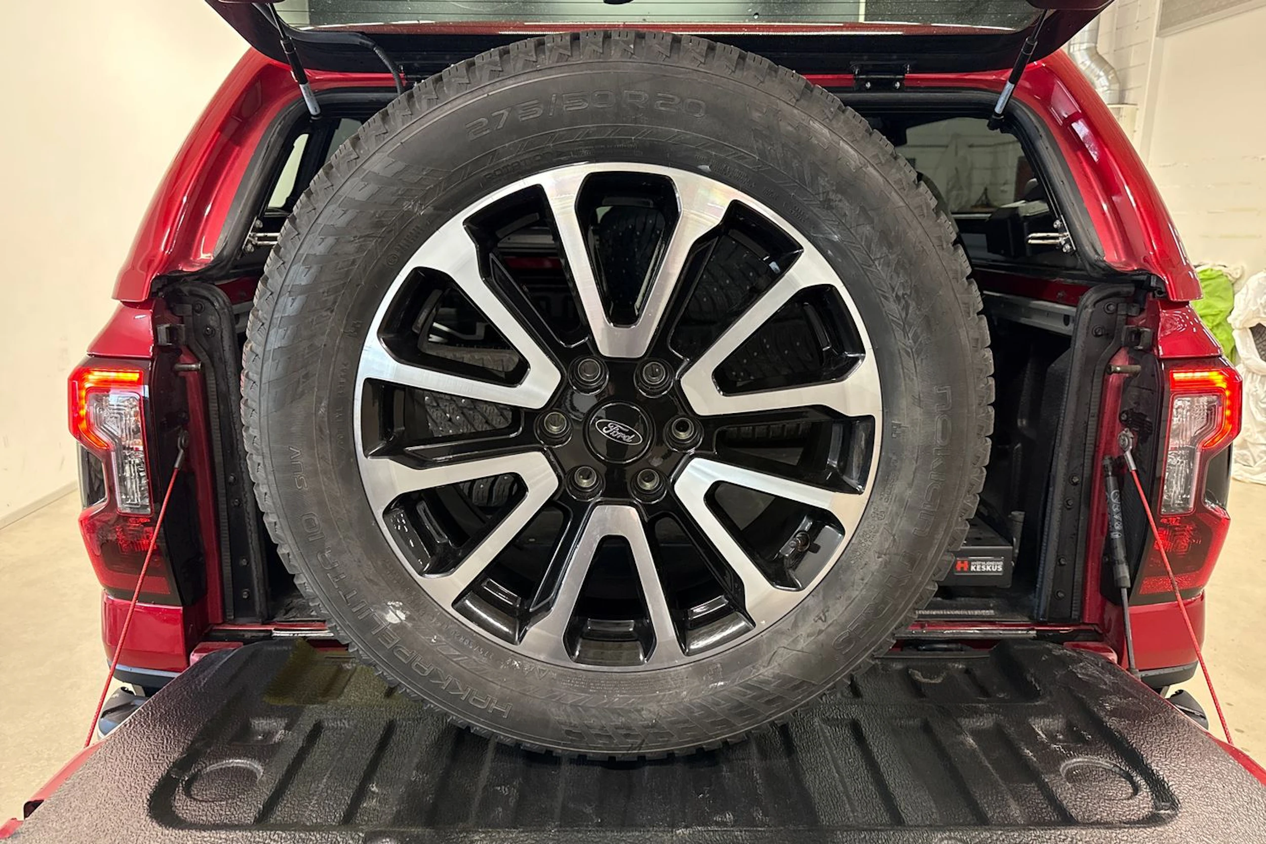 Punainen Ford RANGER 2024 kuva 16.
