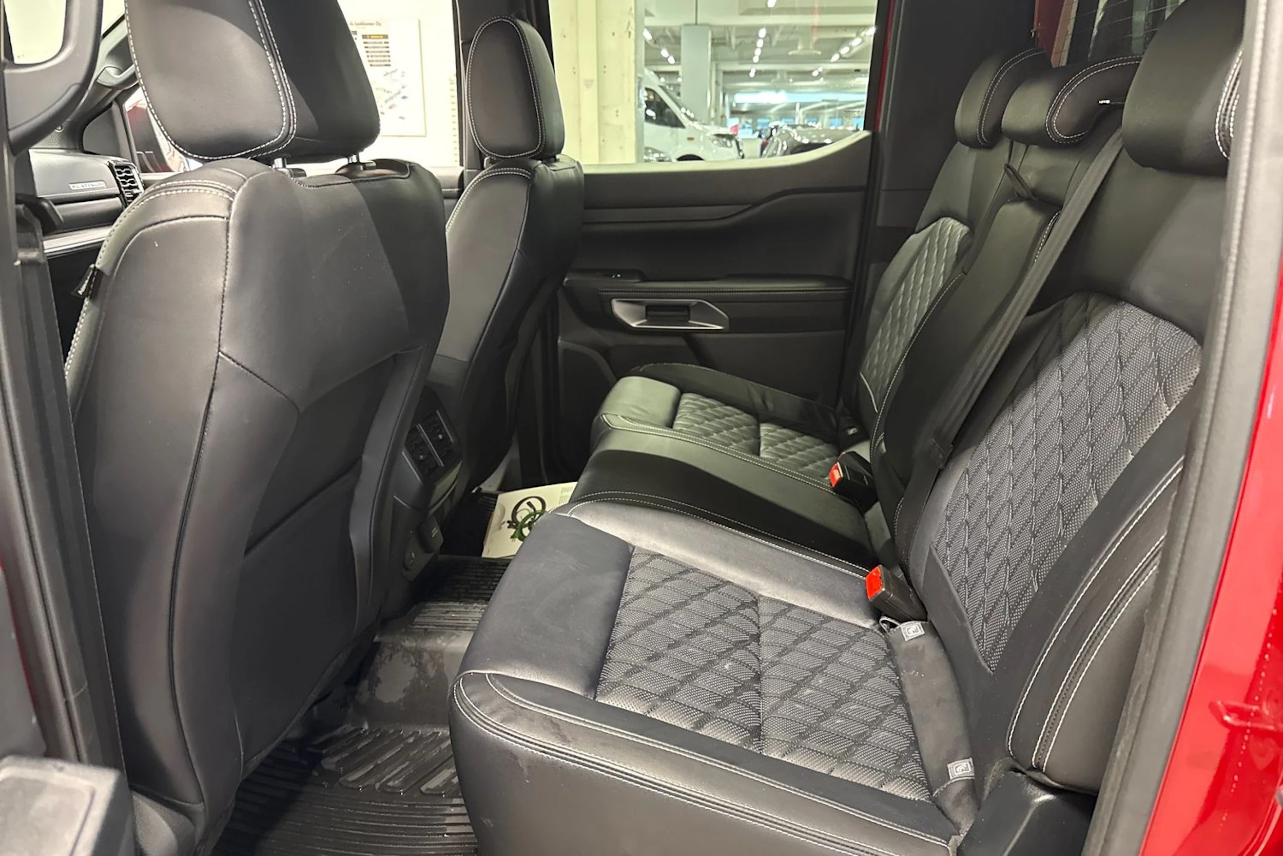 Punainen Ford RANGER 2024 kuva 19.