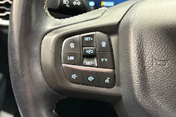 Punainen Ford RANGER 2024 kuva 21.
