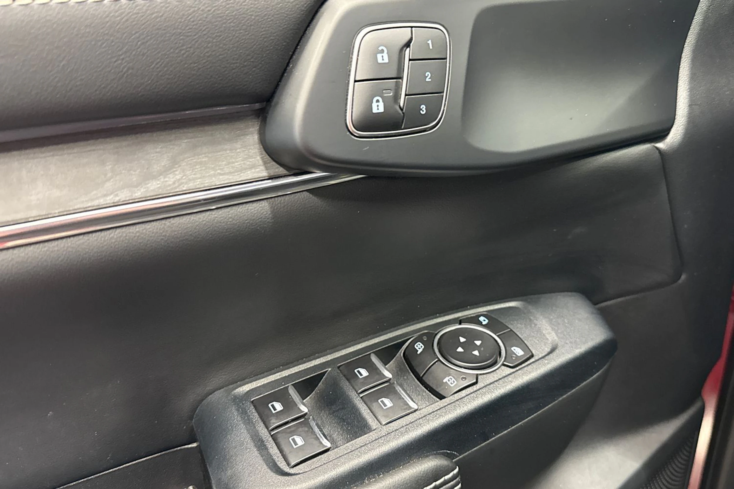 Punainen Ford RANGER 2024 kuva 24.