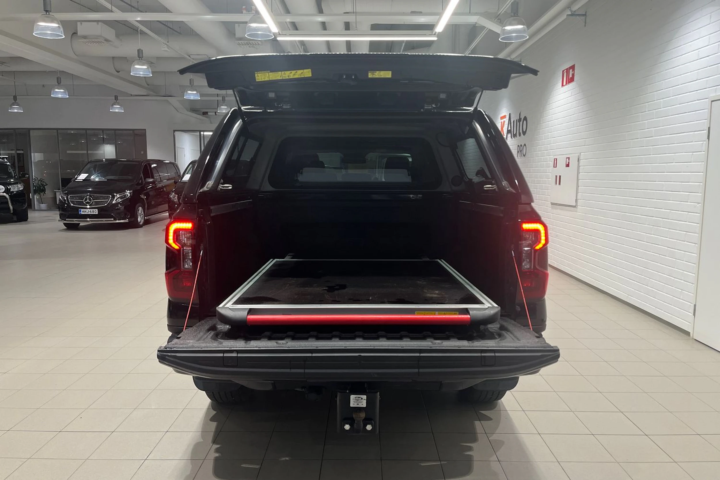 musta Ford Ranger 2024 kuva 13.