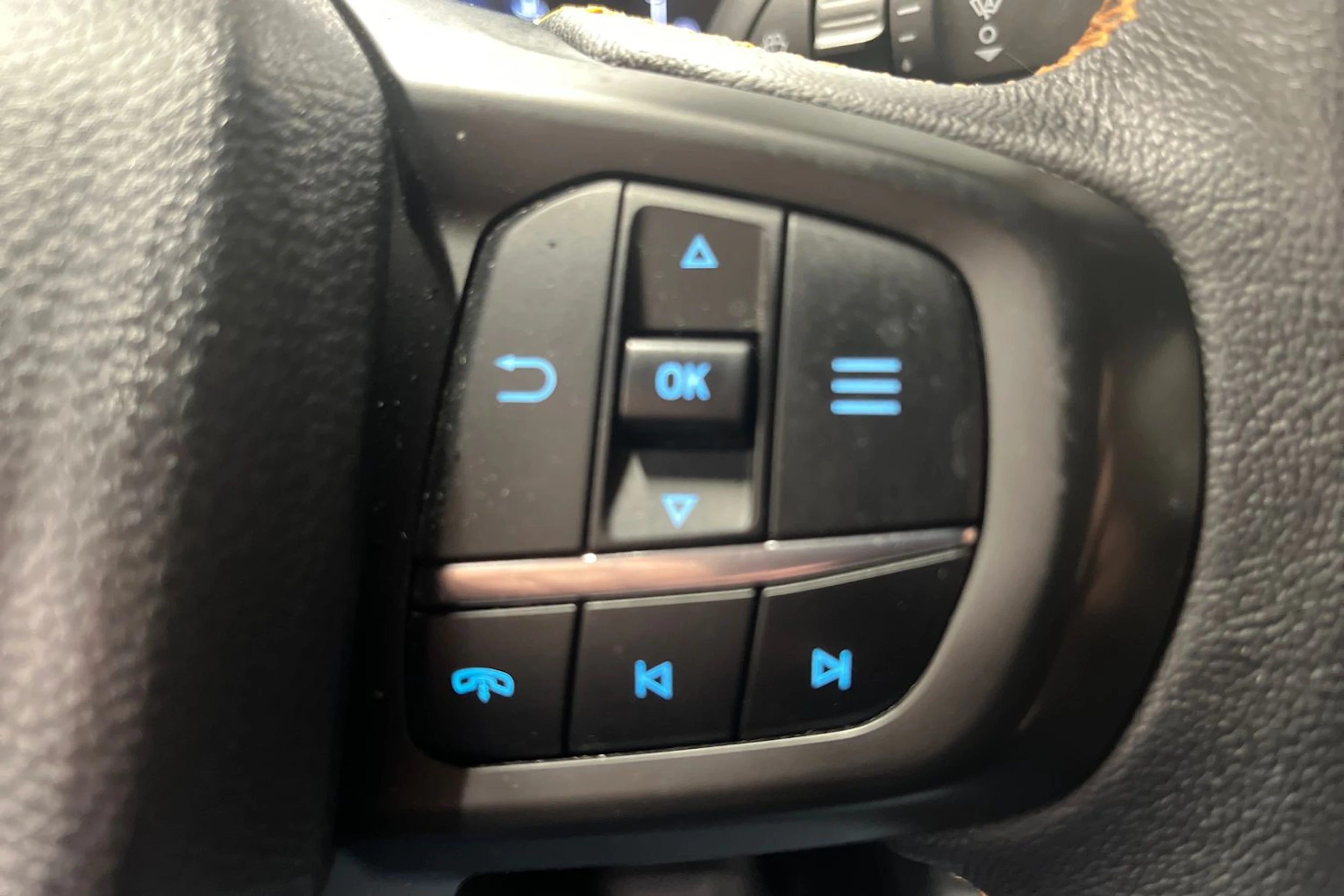 musta Ford Ranger 2024 kuva 20.