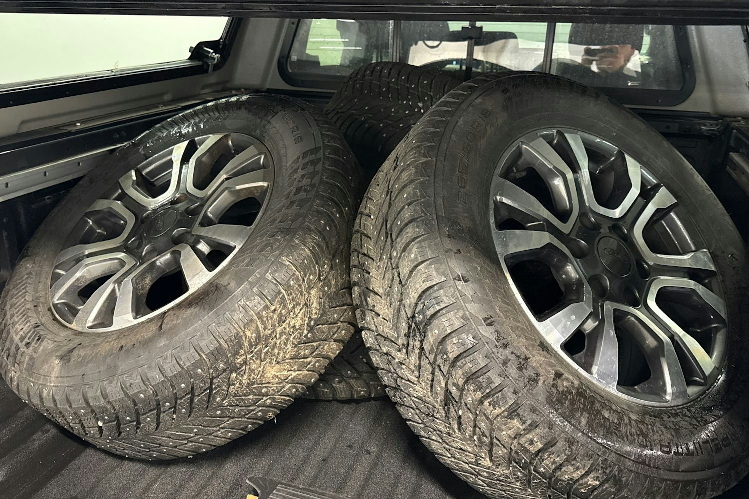 harmaa Ford Ranger 2024 kuva 14.