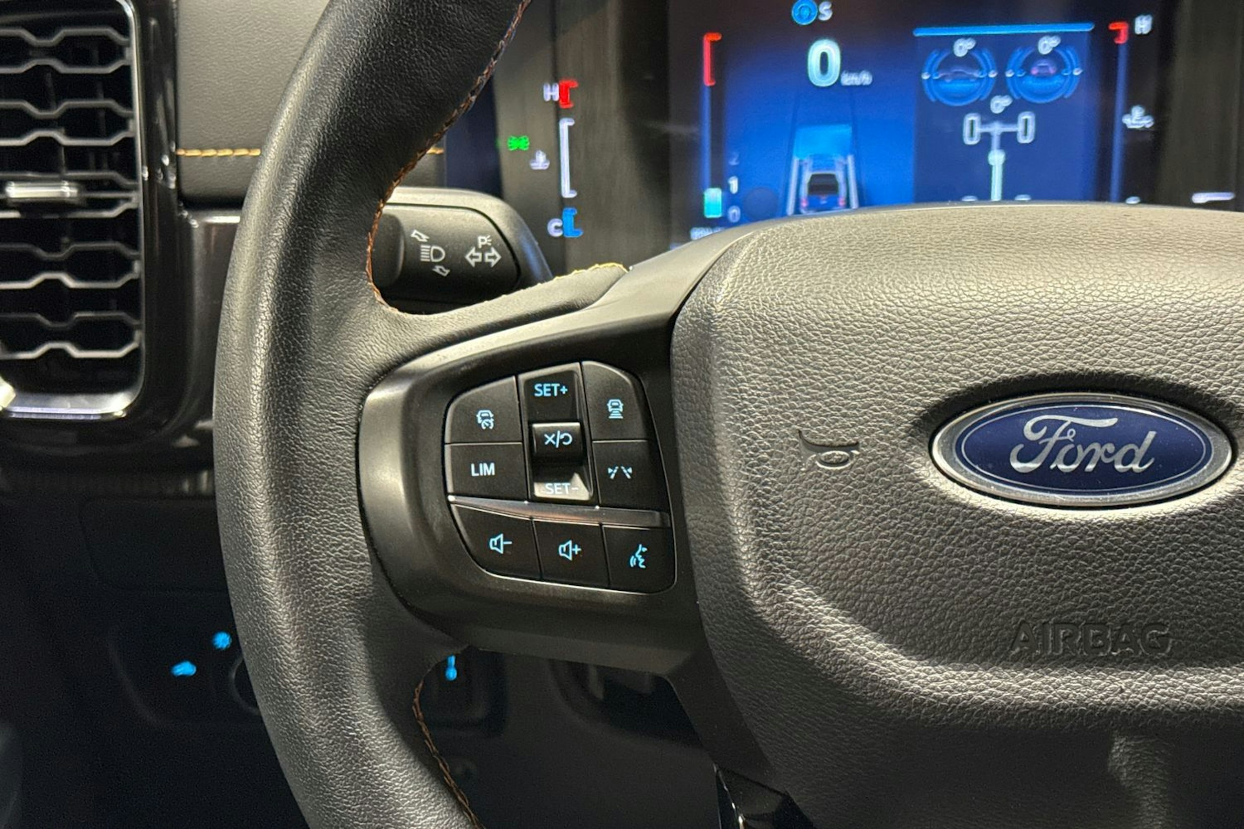 harmaa Ford Ranger 2024 kuva 18.